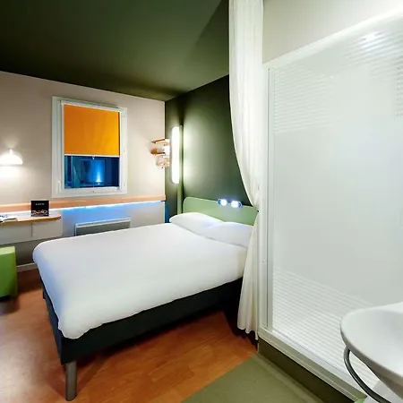 Ibis Budget Centre Port *