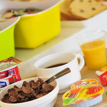 Ibis Budget Centre Port Hotel *