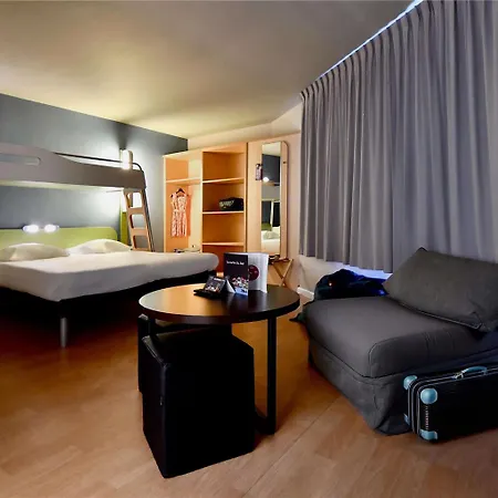 Ibis Budget Centre Port 호텔 *