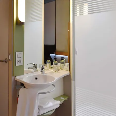 Ibis Budget Centre Port * Brest